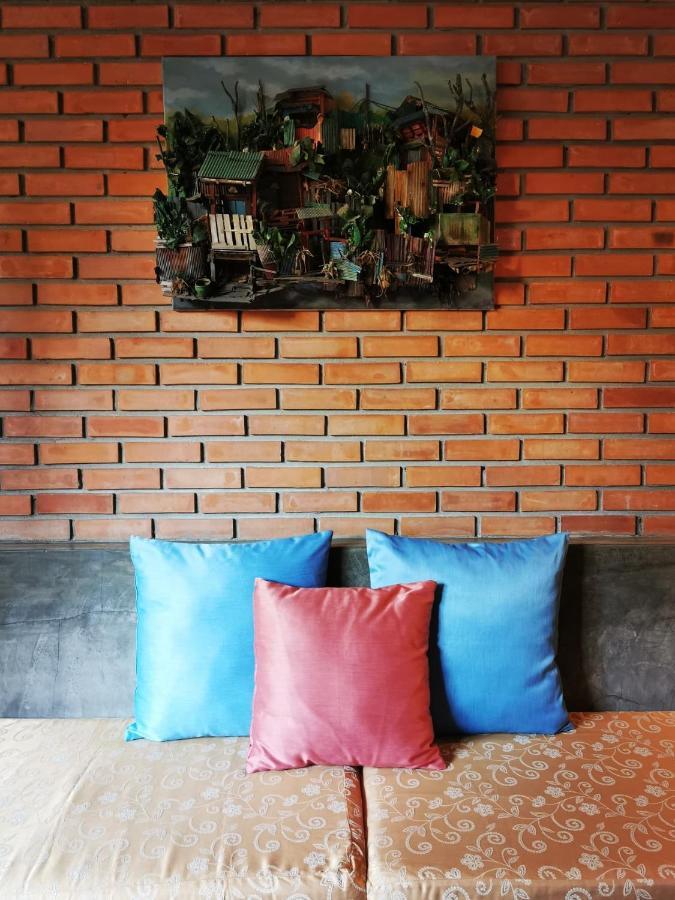 Tavee Guesthouse Bangkok Ngoại thất bức ảnh