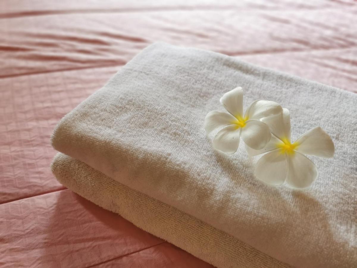 Tavee Guesthouse Bangkok Ngoại thất bức ảnh